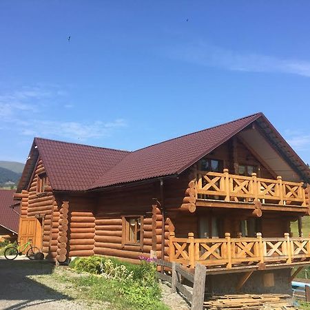 Roksolana Hotel Izki Bagian luar foto