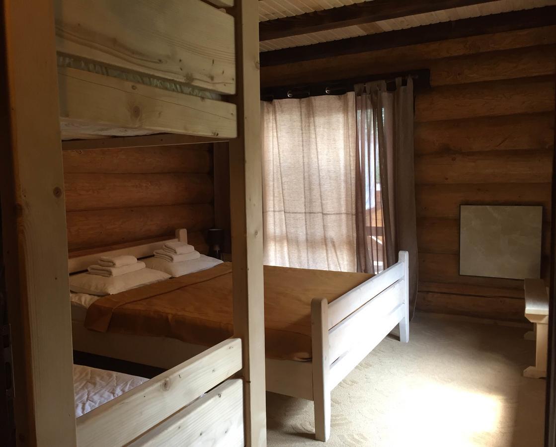 Roksolana Hotel Izki Bagian luar foto
